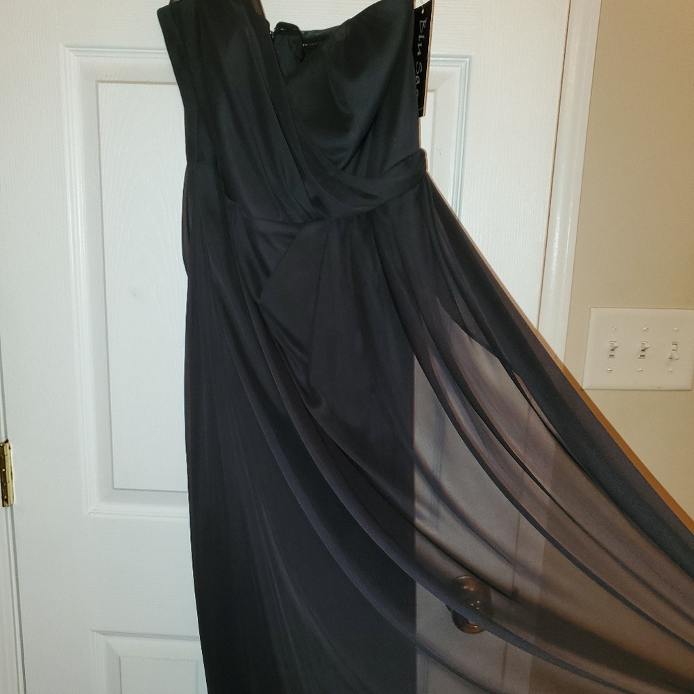 Gown - Picture 2 of 5